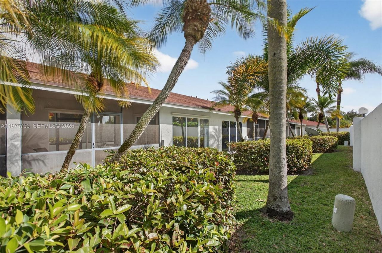 6708 N Pine Island Rd, Tamarac, FL 33321 Photo