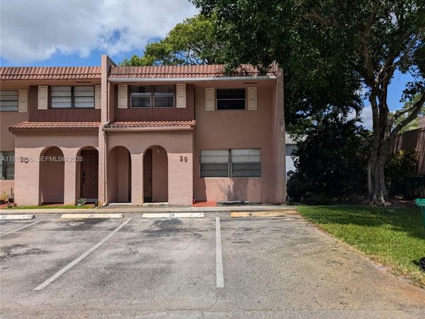 29 Seville Cir , Unit 4-49, Davie, FL 33324