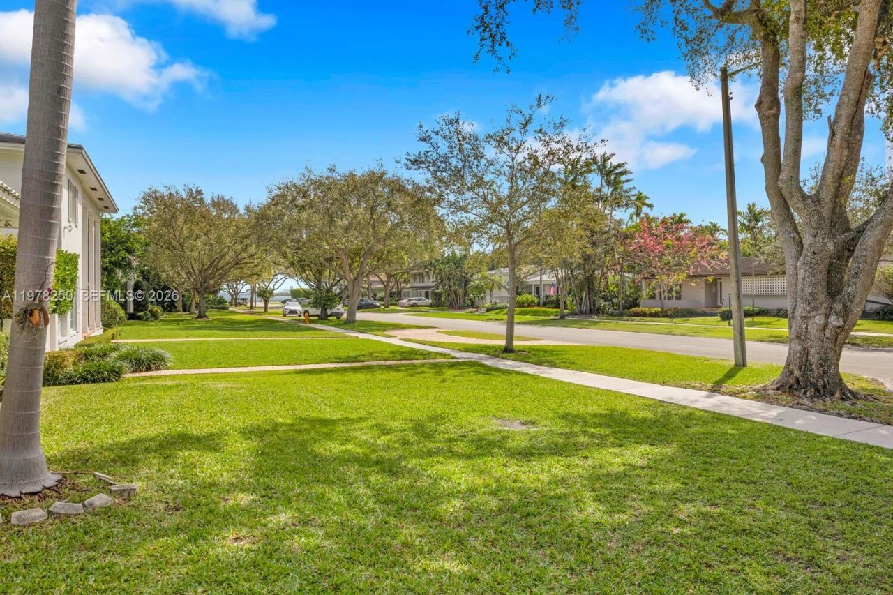 1235 NE 95th St , Miami Shores, FL 33138 Photo