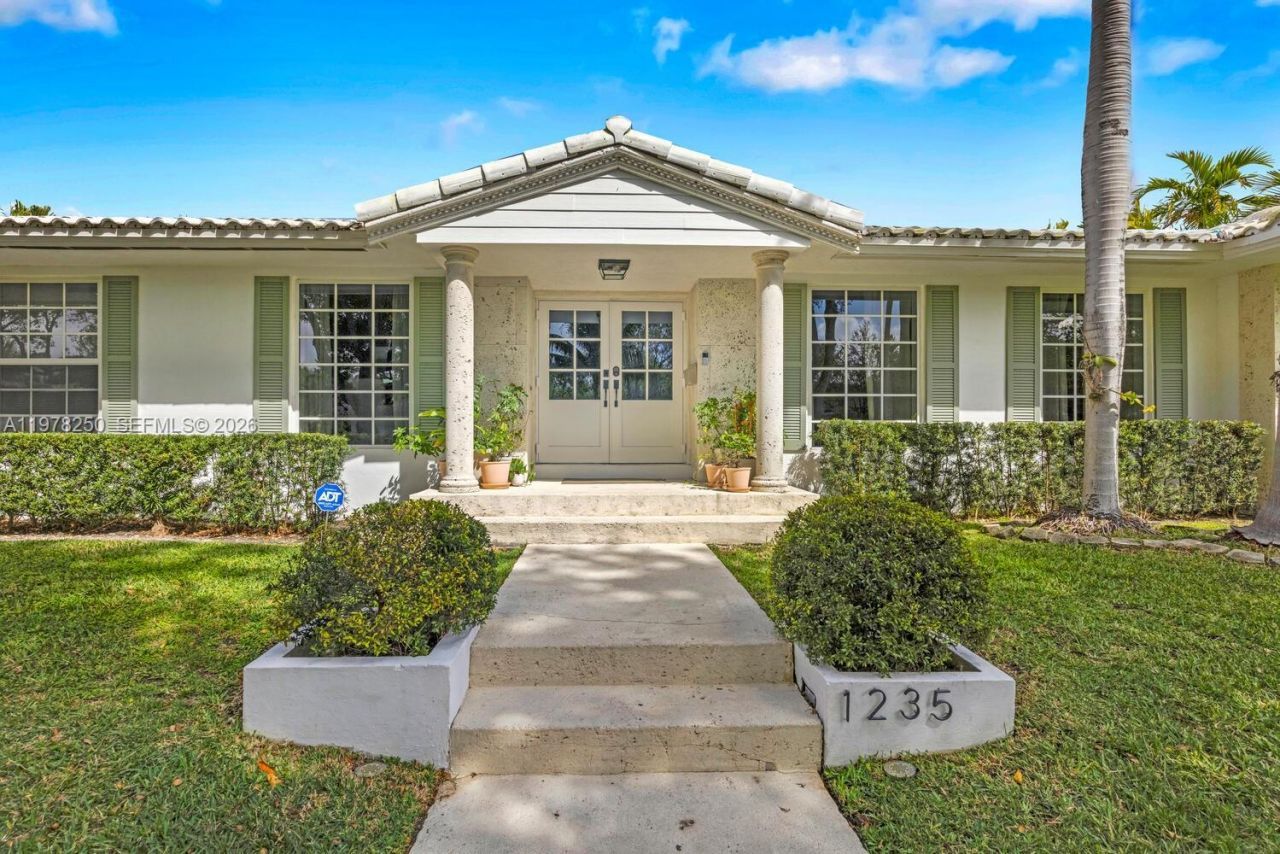 1235 NE 95th St , Miami Shores, FL 33138 Photo