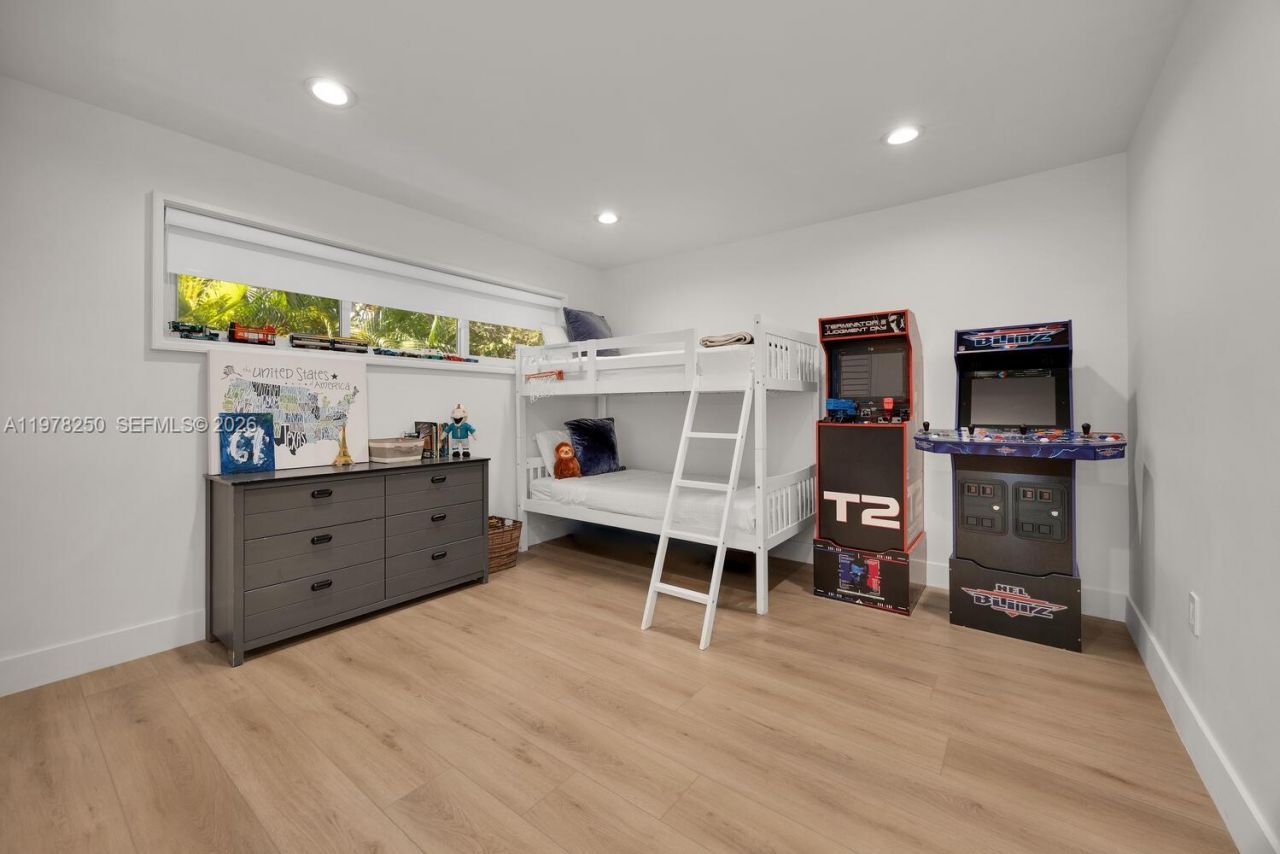 1235 NE 95th St , Miami Shores, FL 33138 Photo