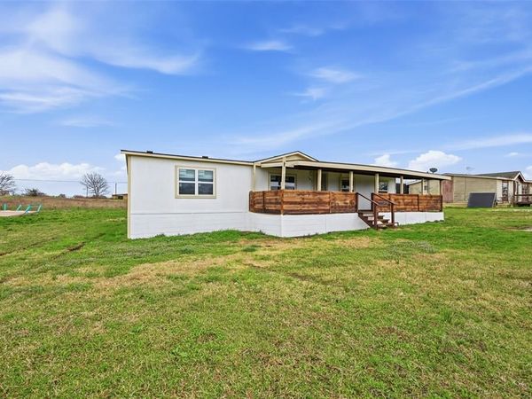 103 Christi Drive, Southmayd, TX 76268