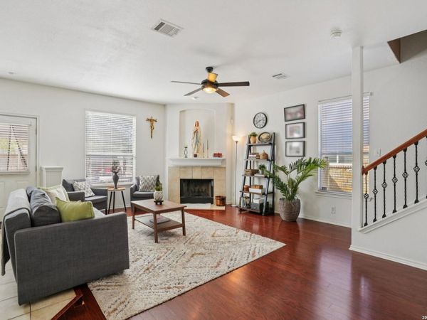 545 Celtic Ash, Schertz, TX 78108