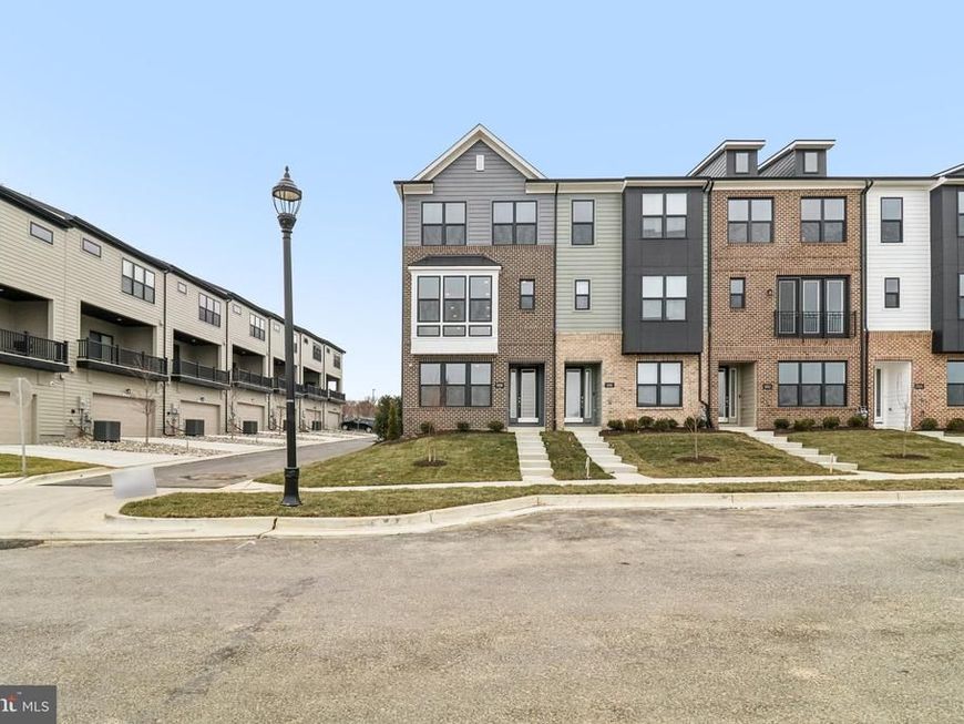 5008 Henry King Way , Unit 16F, Bowie, MD 20715 Main Photo