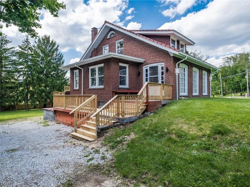 545 Pittsburg Avenue NW, North Canton, OH 44720 Photo 3