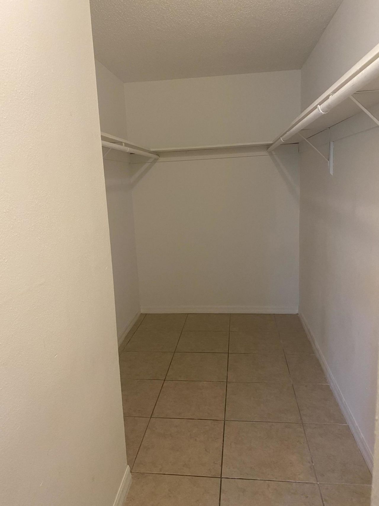 409 Executive Center Drive, Unit 211, West Palm Beach, FL 33401 Photo