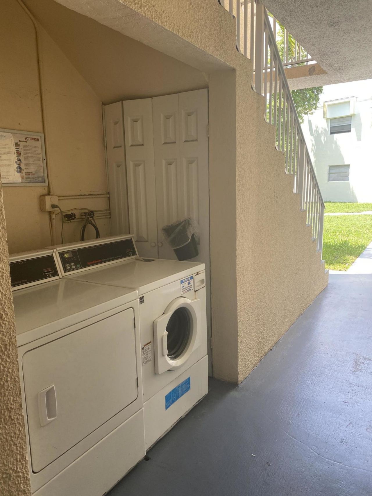 409 Executive Center Drive, Unit 211, West Palm Beach, FL 33401 Photo