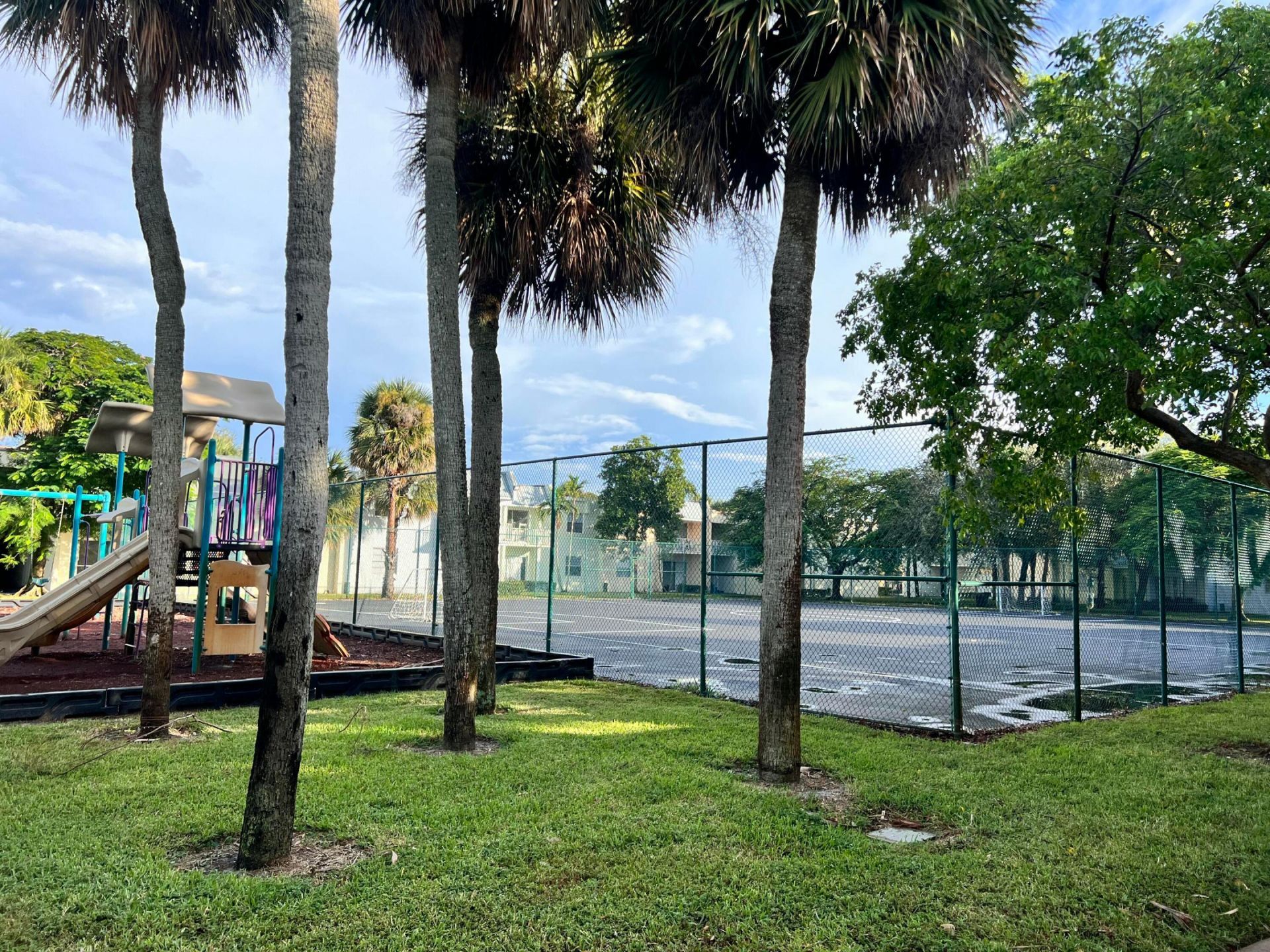 409 Executive Center Drive, Unit 211, West Palm Beach, FL 33401 Photo