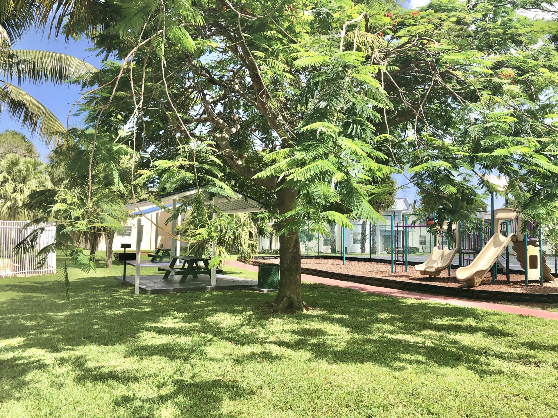 409 Executive Center Drive, Unit 211, West Palm Beach, FL 33401 Photo