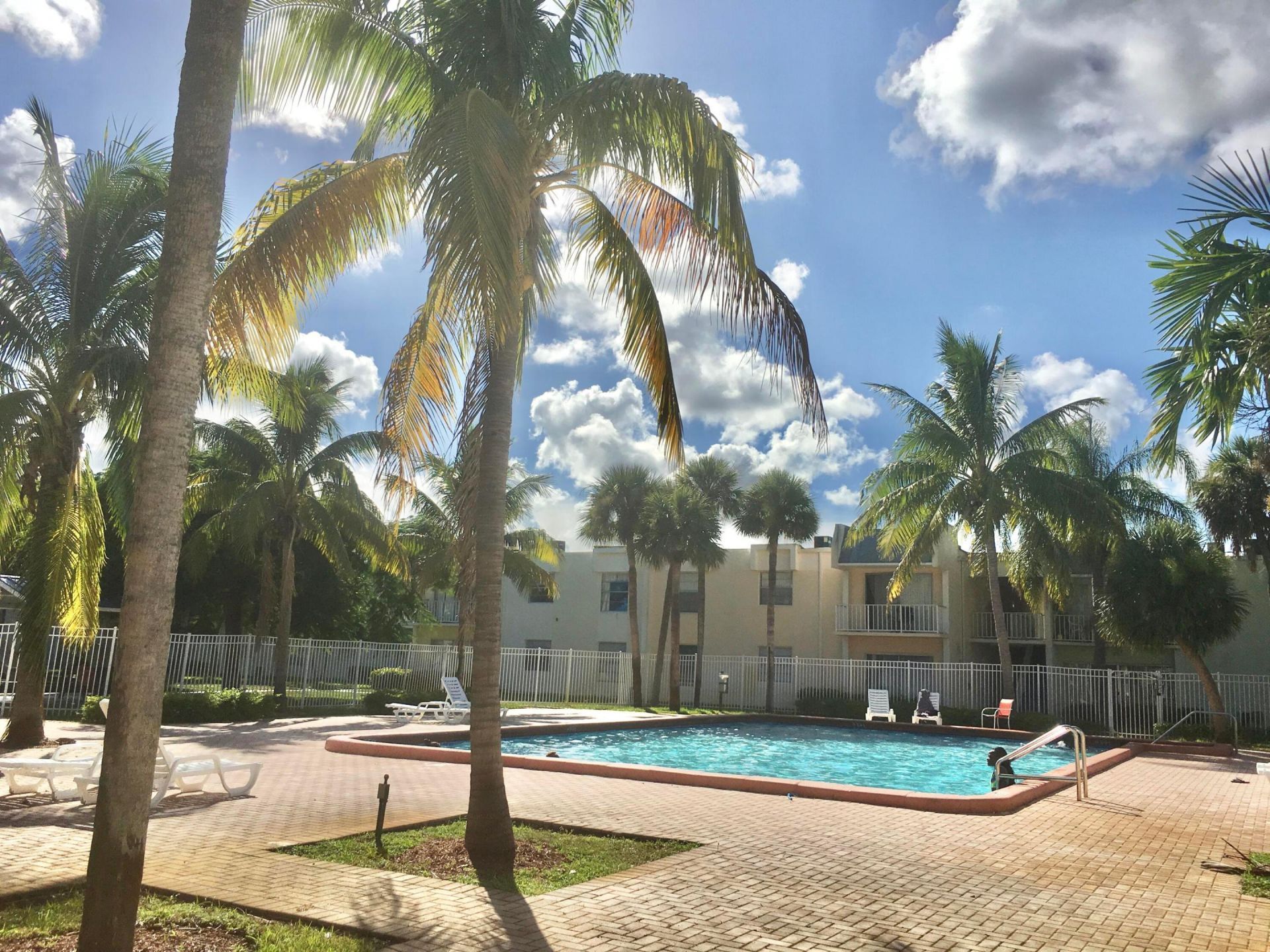 409 Executive Center Drive, Unit 211, West Palm Beach, FL 33401 Photo