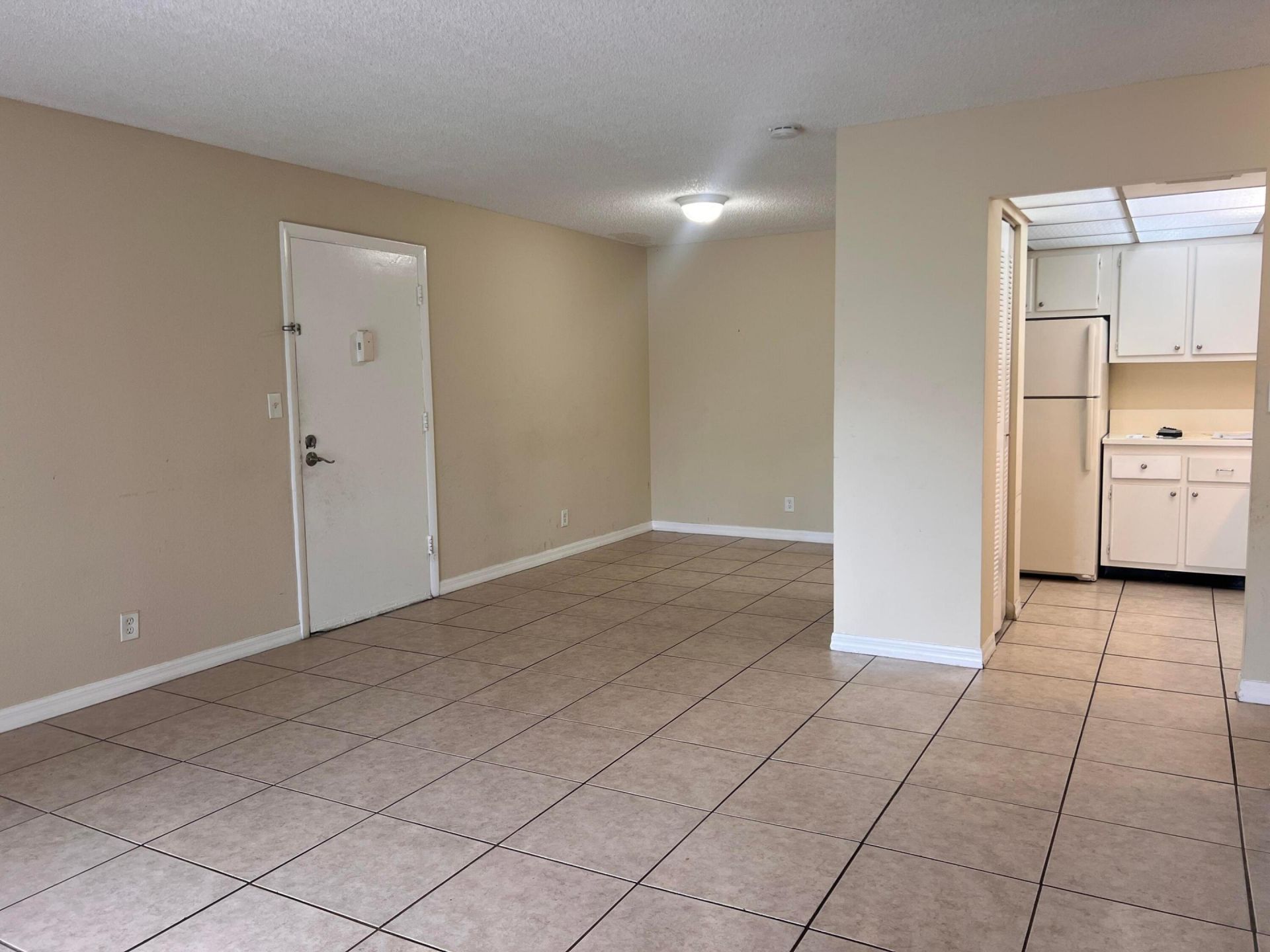 409 Executive Center Drive, Unit 211, West Palm Beach, FL 33401 Photo