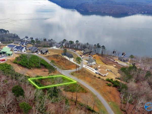 77 Fall Creek Drive, Guntersville, AL 35976