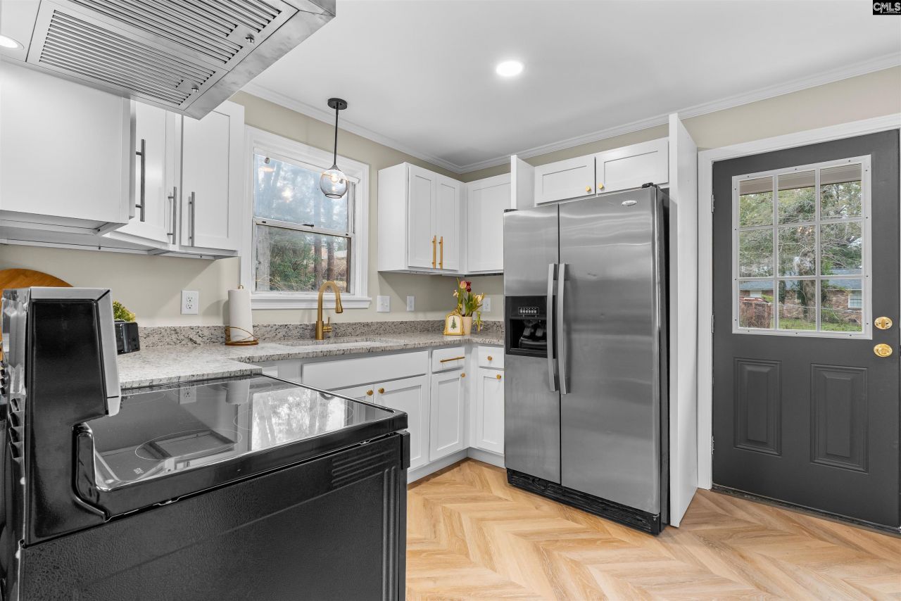 41 Tommy Circle Photo 7