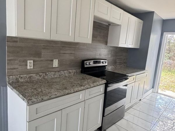 1052 MAYNARD Street, Unit 1056, Jacksonville, FL 32208