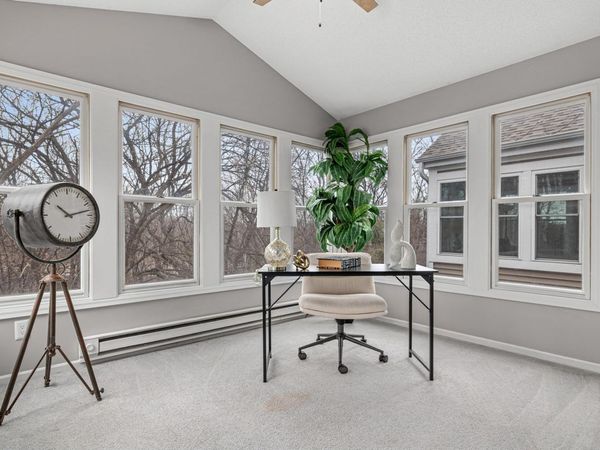 15024 Windemere Lane, Burnsville, MN 55306