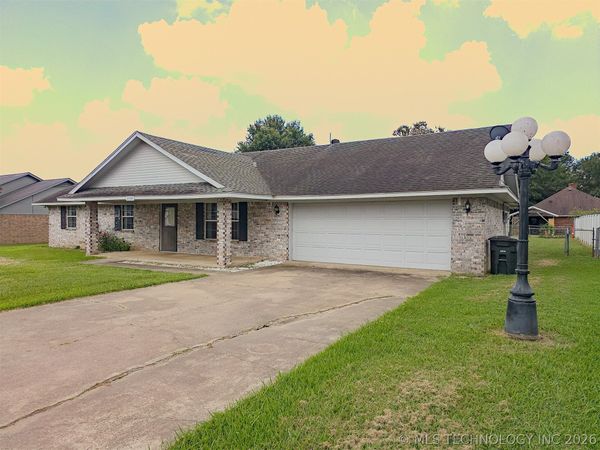 2709 Forrest Circle, Durant, OK 74701