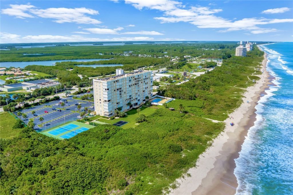 3200 N Highway A1a, Unit 605, Hutchinson Island, FL 34949 Photo