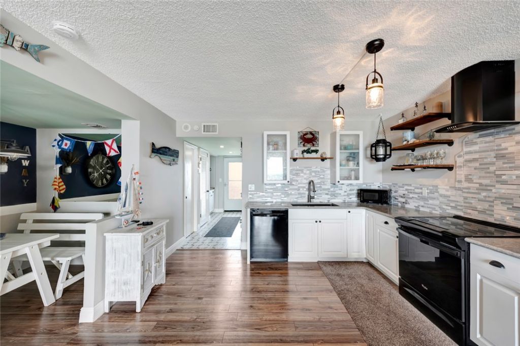 3200 N Highway A1a, Unit 605, Hutchinson Island, FL 34949 Photo