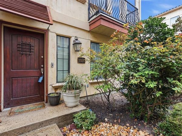 1020 Pavillion Street, Dallas, TX 75204
