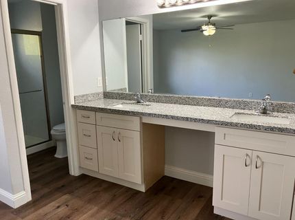 6913 Greenhaven Dr, Sacramento, CA 95831 Photo