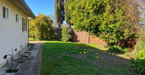 6913 Greenhaven Dr, Sacramento, CA 95831 Photo