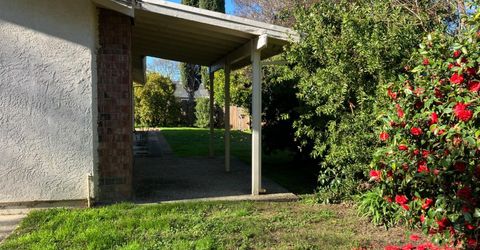 6913 Greenhaven Dr, Sacramento, CA 95831 Photo