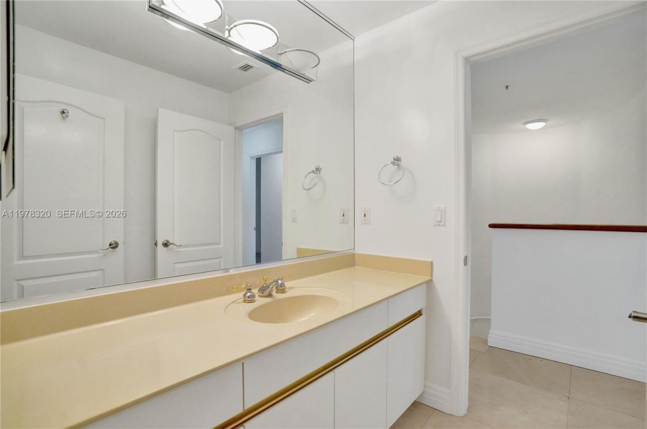 1415 Sunset Harbour Dr , Unit 202, Miami Beach, FL 33139 Photo