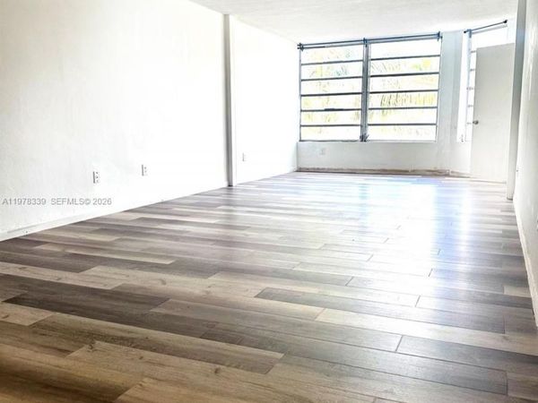 1501 NE 191st St, Unit C312, Miami, FL 33179