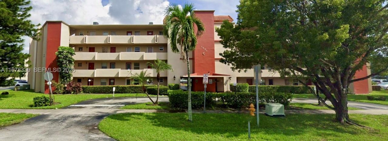 1501 NE 191st St, Unit C312, Miami, FL 33179 Photo