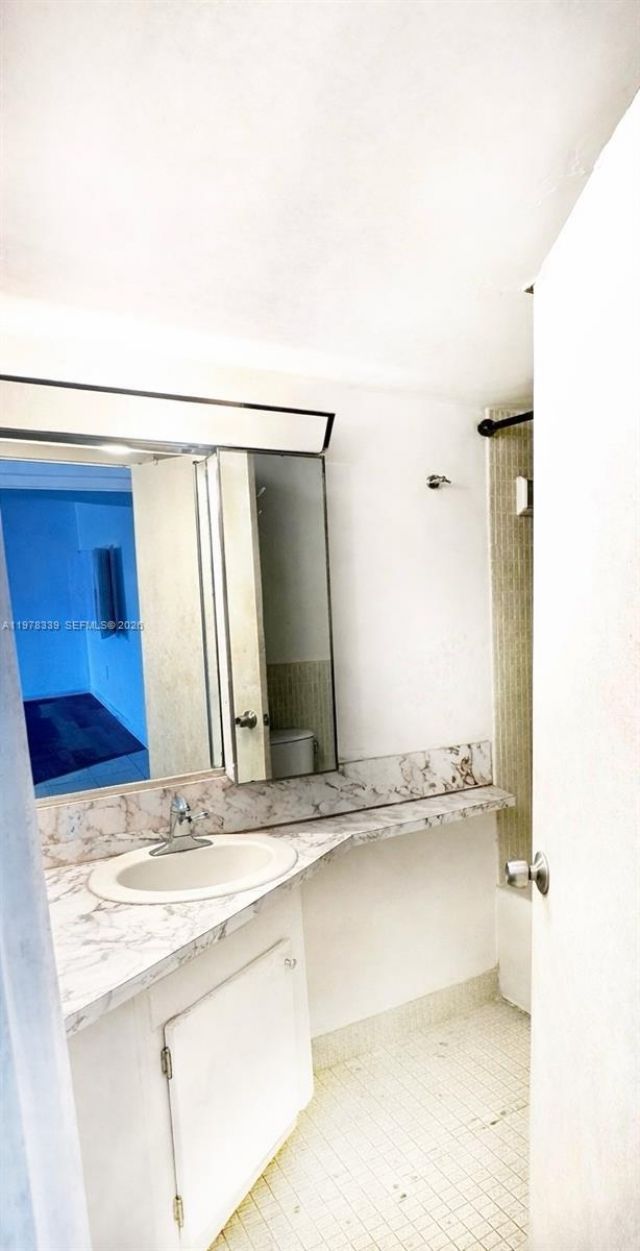 1501 NE 191st St, Unit C312, Miami, FL 33179 Photo