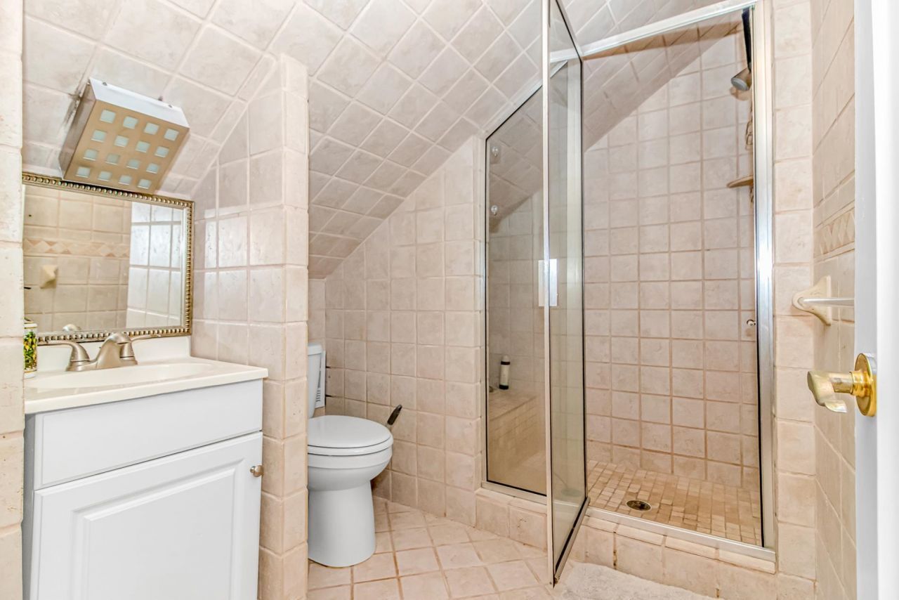 1134 Crooked Oak Dr. Photo 24