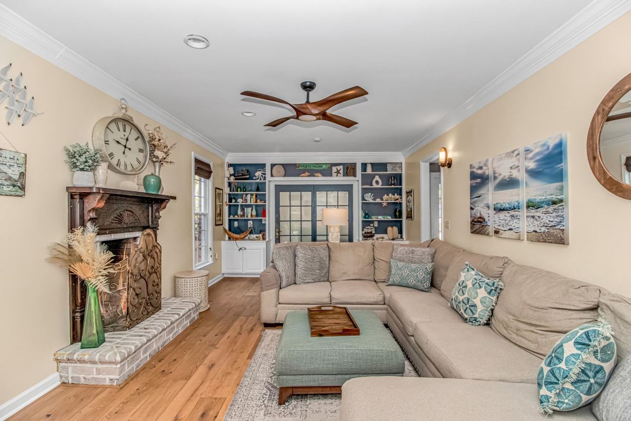 1134 Crooked Oak Dr. Photo 5