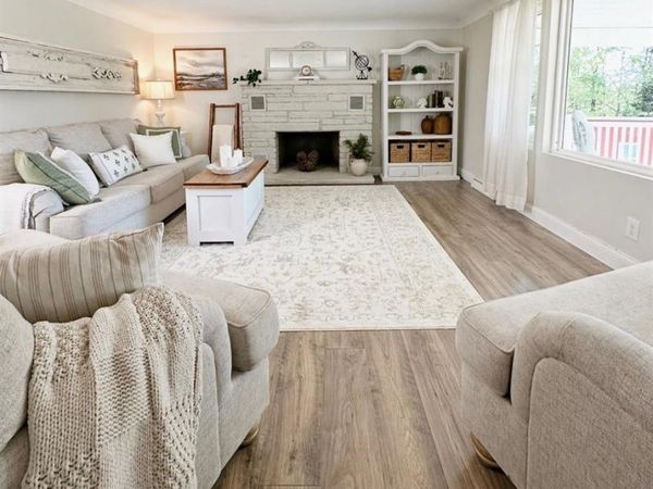 9081 & 9085 W Red Oak Road, Rosebud, MO 63091