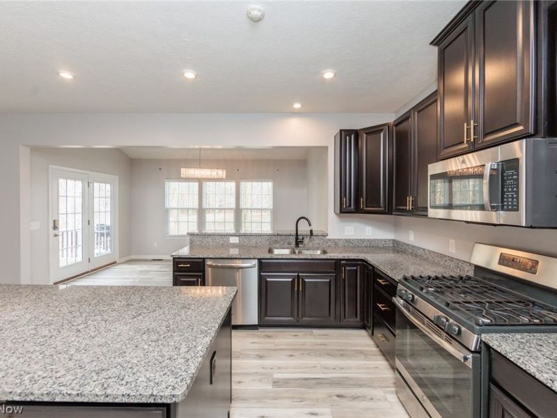 6394 Hooper Drive, Medina, OH 44256 Photo 11