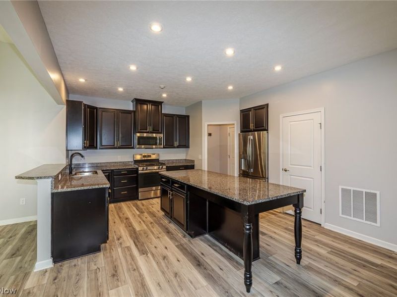 6394 Hooper Drive, Medina, OH 44256 Photo 12
