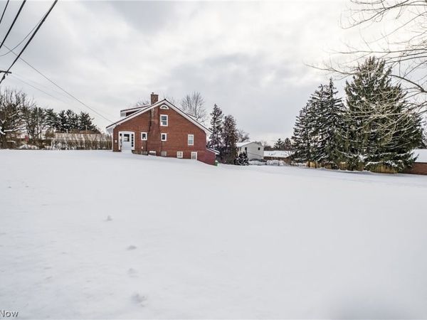 545 Pittsburg Avenue NW, North Canton, OH 44720