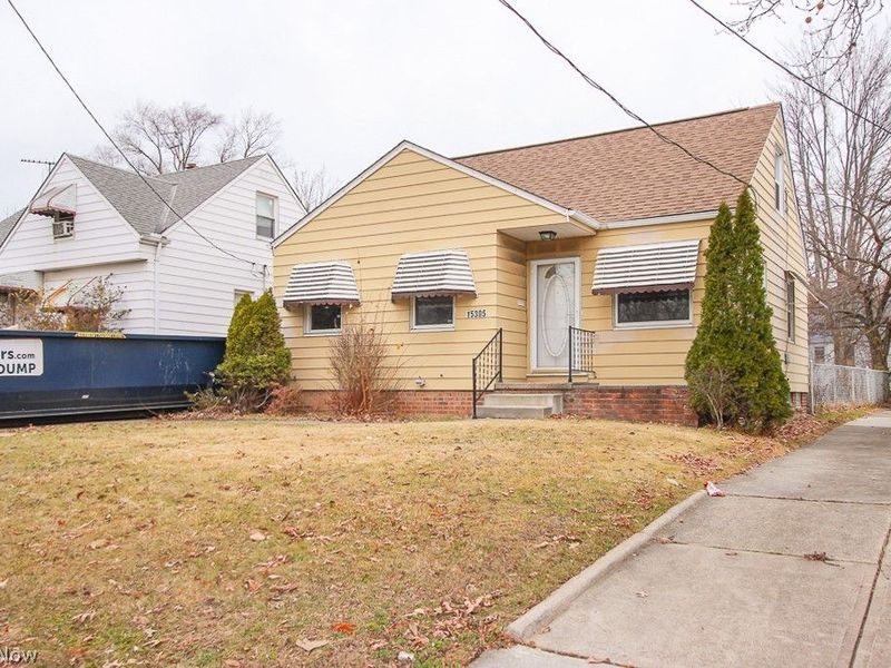 15305 Rockside Road, Maple Heights, OH 44137 Photo 3