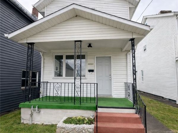 1631 3rd Ave, New Kensington, PA 15068