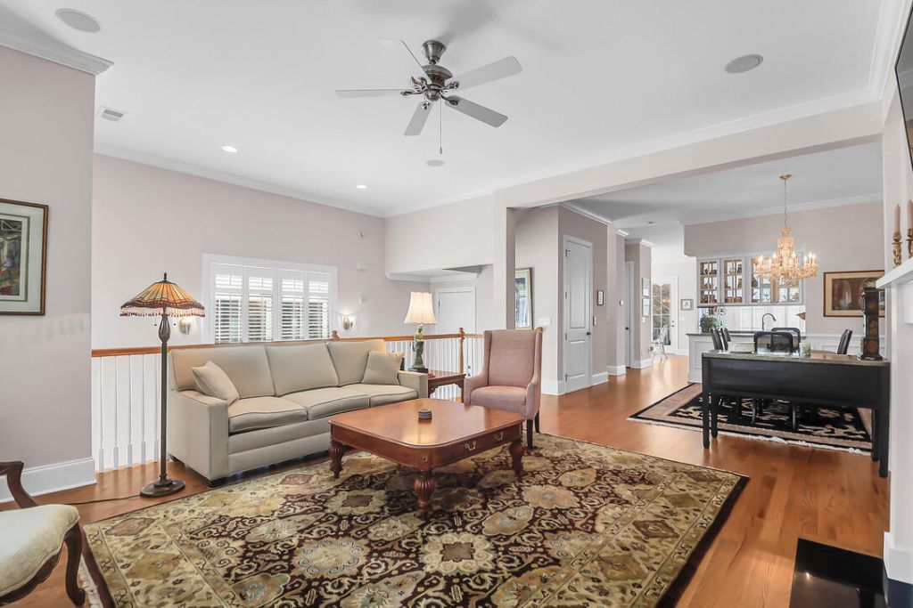 3061 Monhegan Way Photo 6