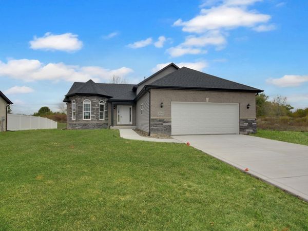 3008 W 82nd Place, Merrillville, IN 46410