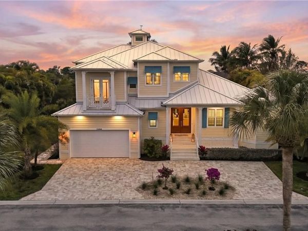 27050 Flamingo DR, BONITA SPRINGS, FL 34135