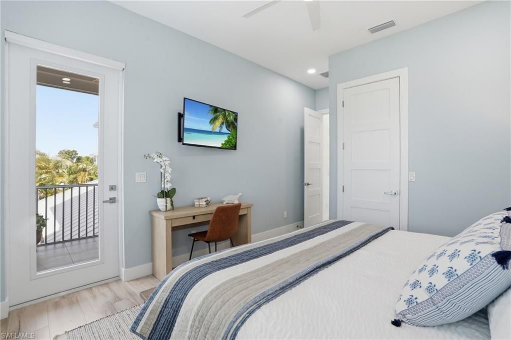 27050 Flamingo Dr, Bonita Springs, FL 34135 Photo