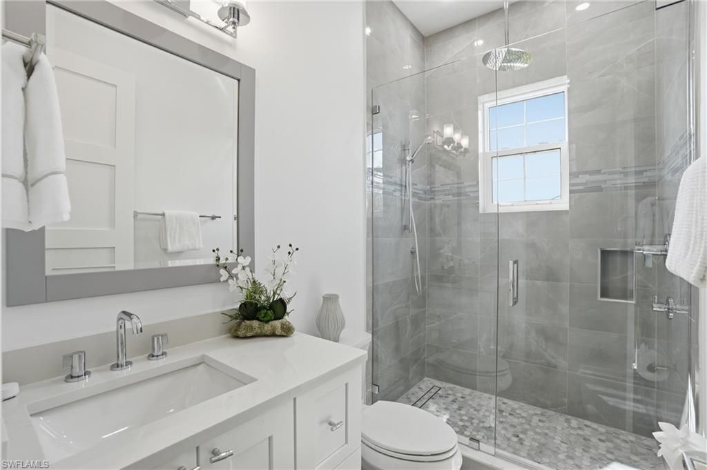 27050 Flamingo Dr, Bonita Springs, FL 34135 Photo