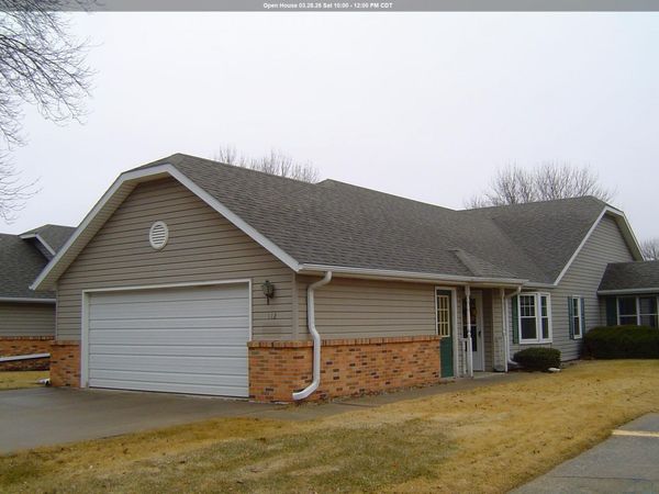 708 2nd St. SE #112, Orange City, IA 51041