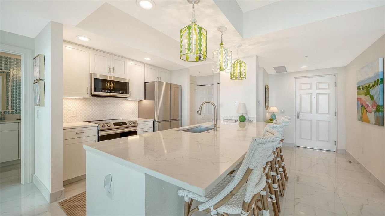 800 N Tamiami Trail , Unit 1111, Sarasota, FL 34236 Photo