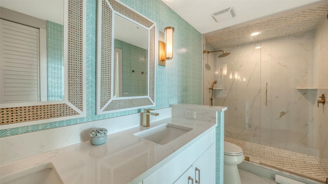 800 N Tamiami Trail , Unit 1111, Sarasota, FL 34236 Photo