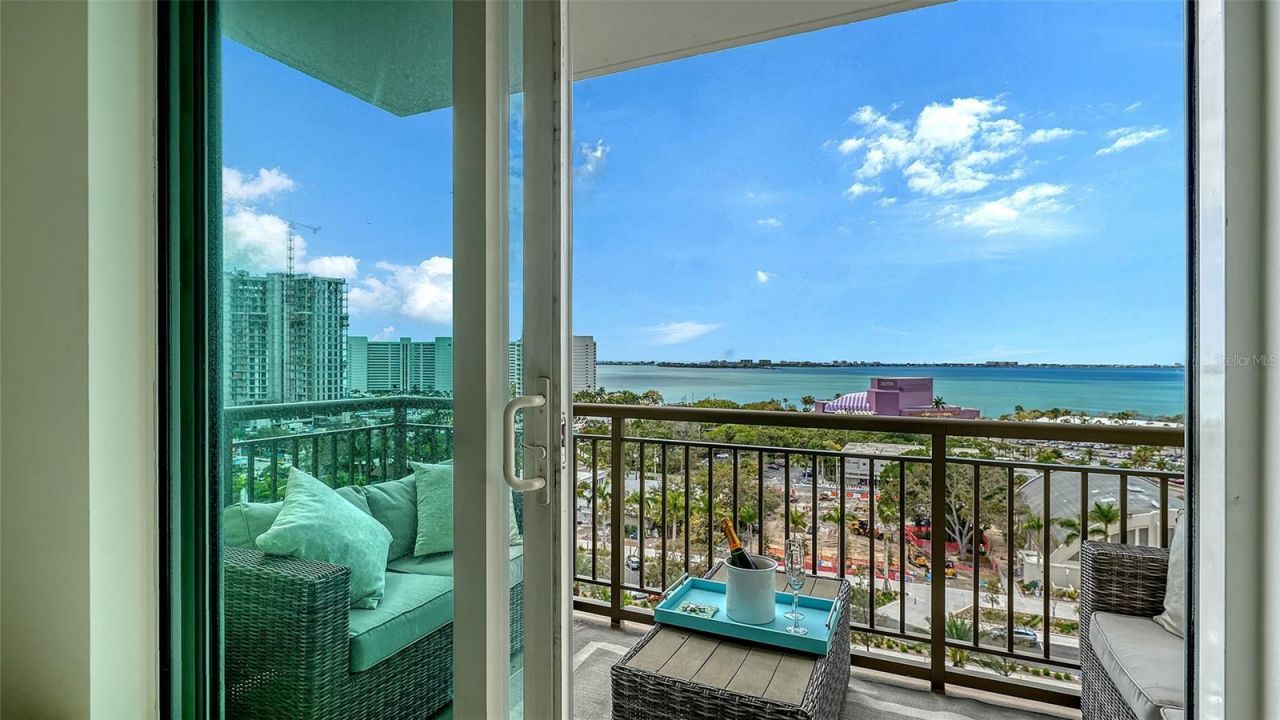 800 N Tamiami Trail , Unit 1111, Sarasota, FL 34236 Photo