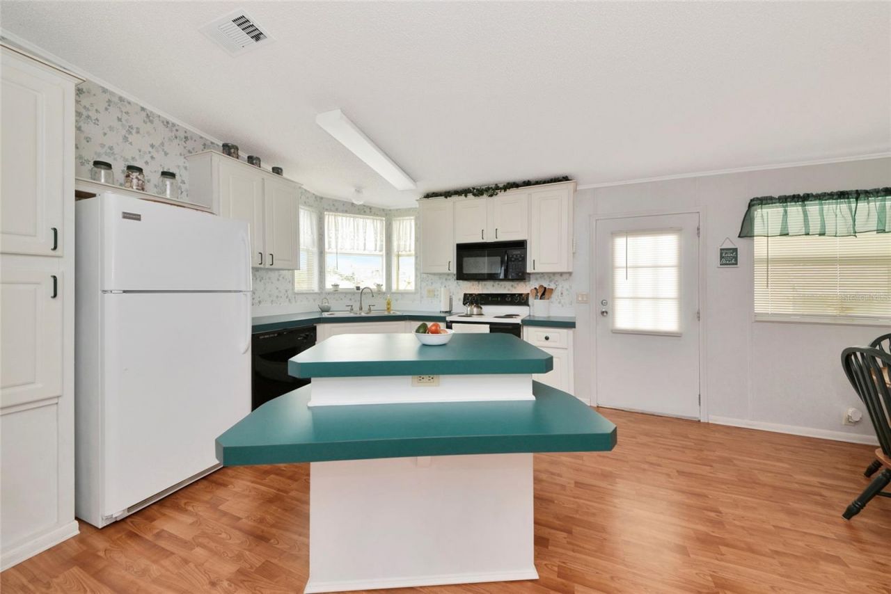 804 50th C Avenue E, Bradenton, FL 34203 Photo