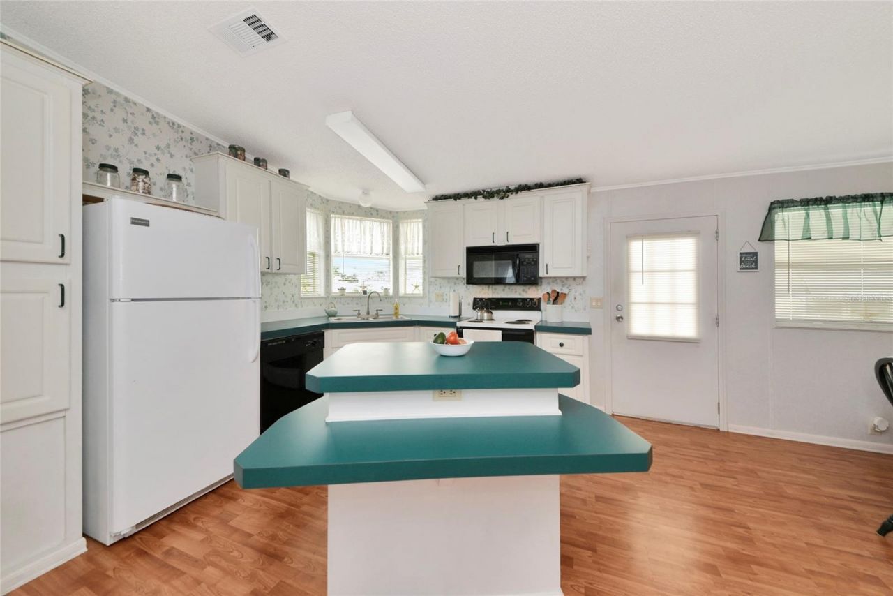 804 50th C Avenue E, Bradenton, FL 34203 Photo