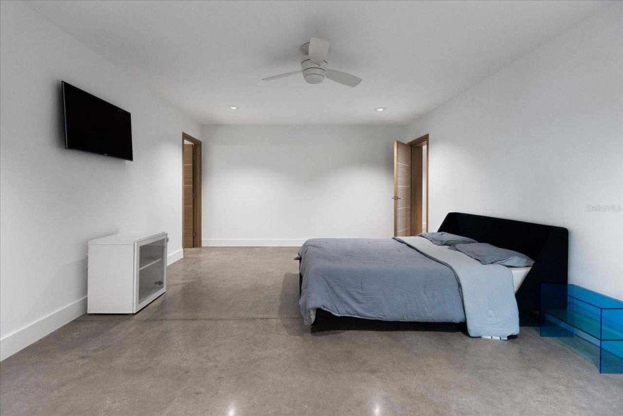 3807 S Semoran Boulevard, Orlando, FL 32822 Photo